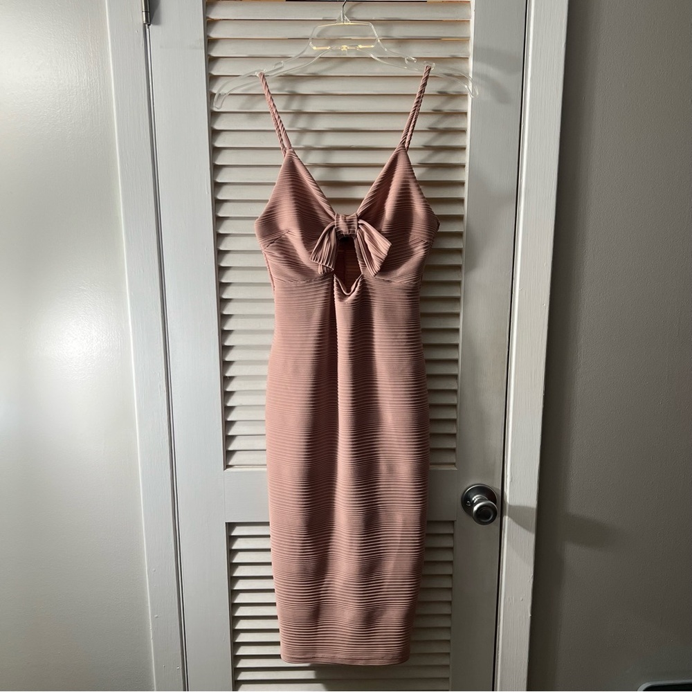 Windsor Blush Midi Dress with Bow Detail